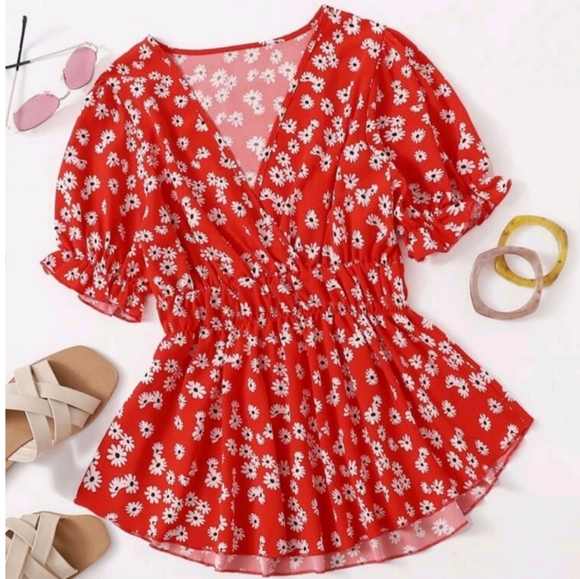 SHEIN Tops - 5️⃣ for 2️⃣5️⃣ Floral Peplum Top | Cinched Flared Waist | Size Medium